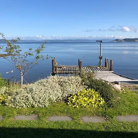 The House By The Sea * Viggja