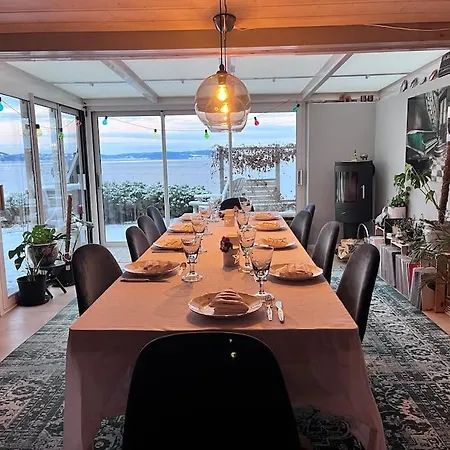 Villa The House By The Sea Viggja